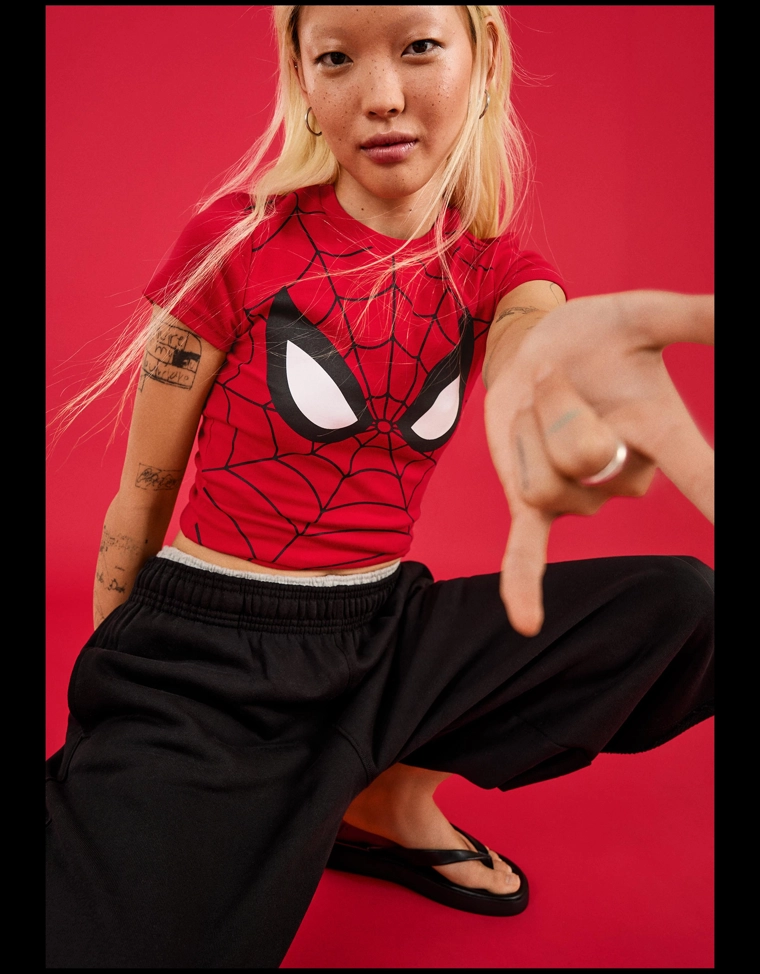 Приталенная футболка SPIDER-MAN