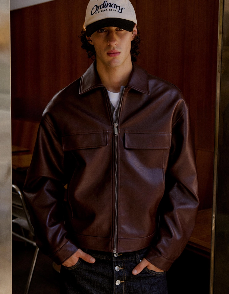 Куртка геометрического кроя из искусственной кожи