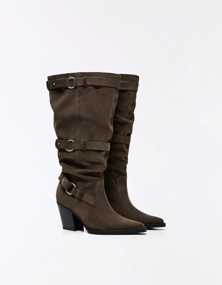 Eyelet heeled boots