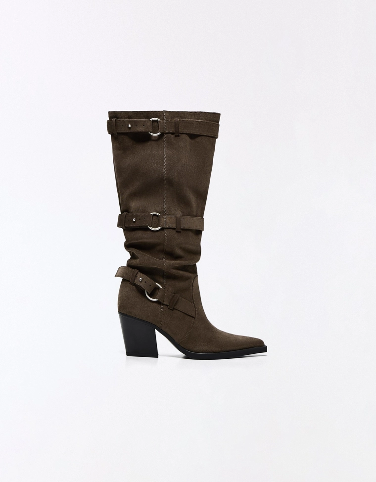 Eyelet heeled boots