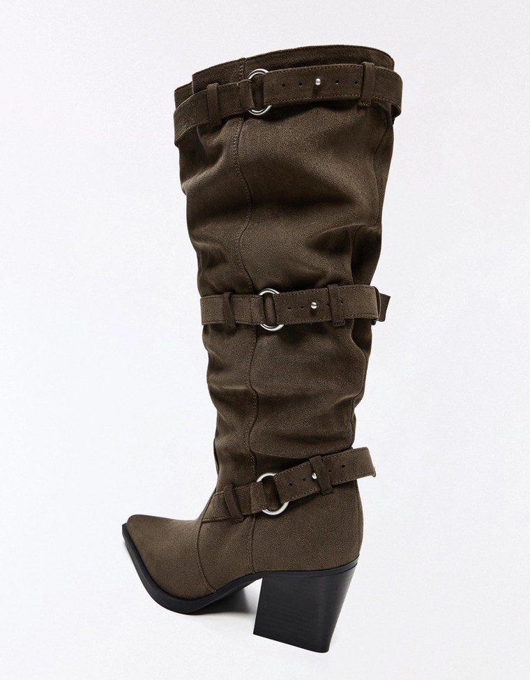 Eyelet heeled boots