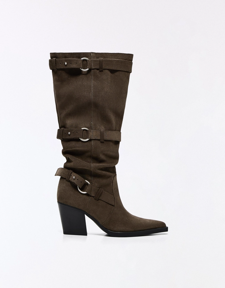 Eyelet heeled boots