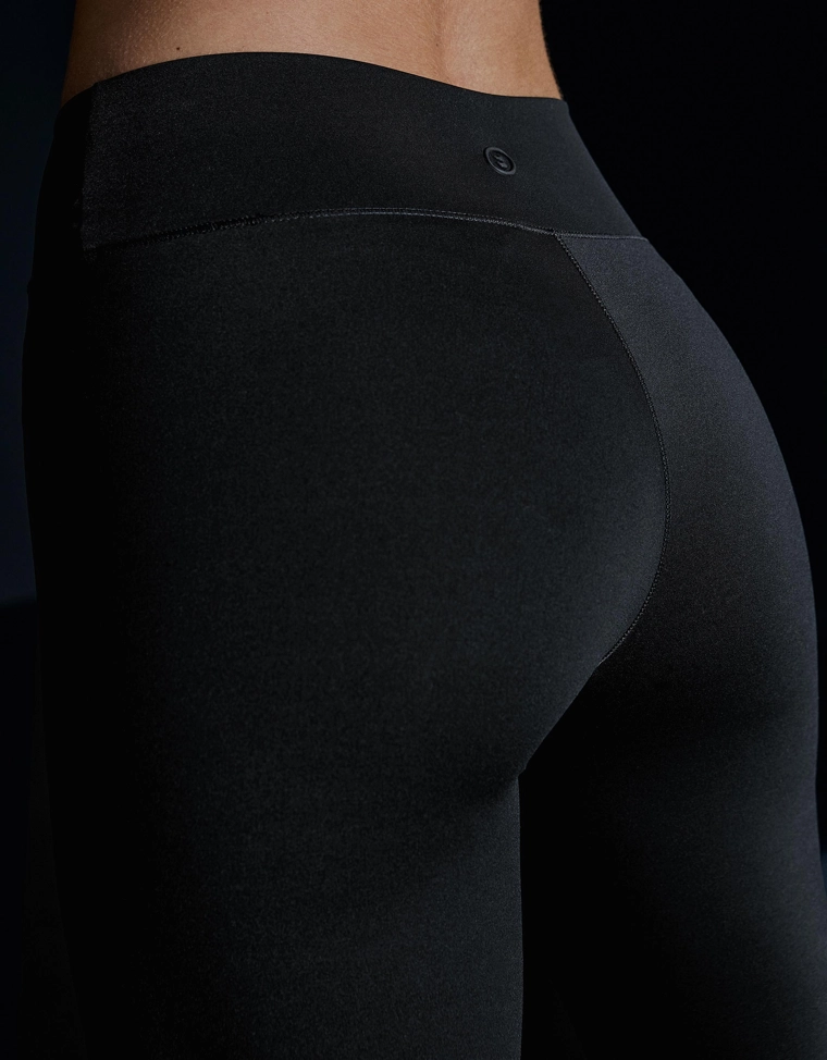 Леггинсы из технического дышащего материала breathable & quick-dry