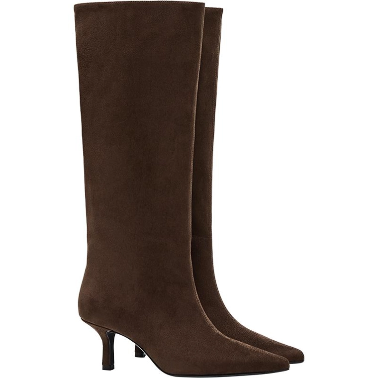 Kitten heel boots
