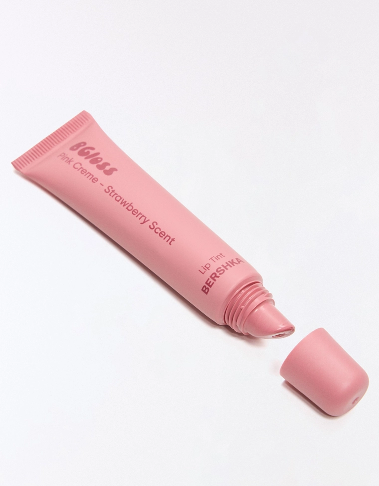 Помада для губ strawberry