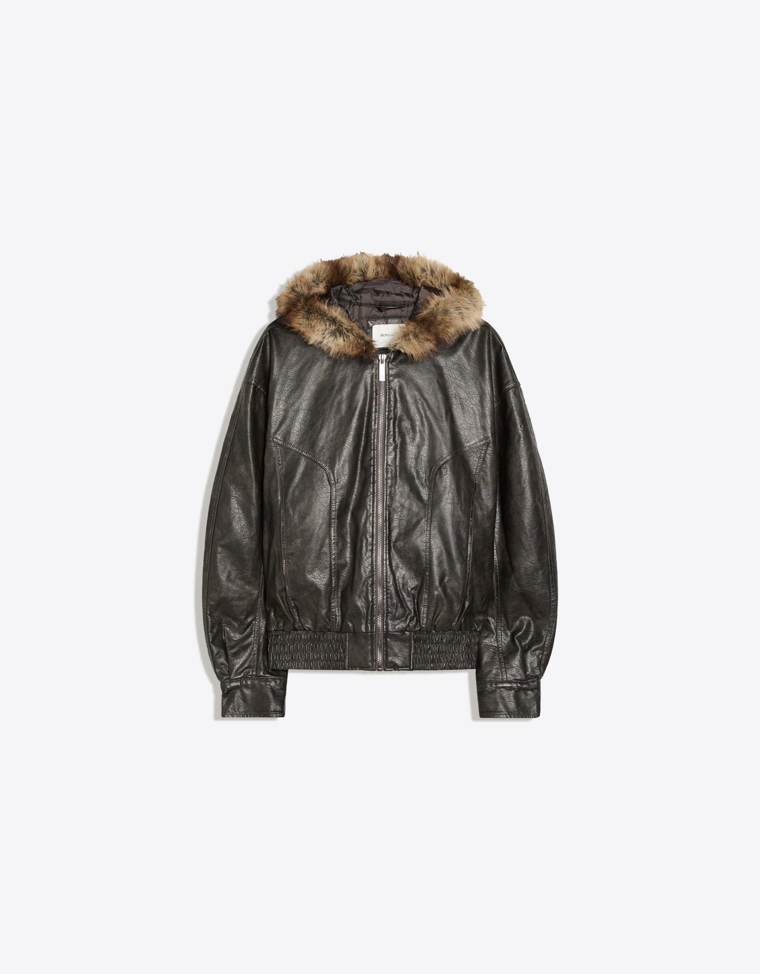 Куртка из искусственной кожи с капюшоном с мехом
