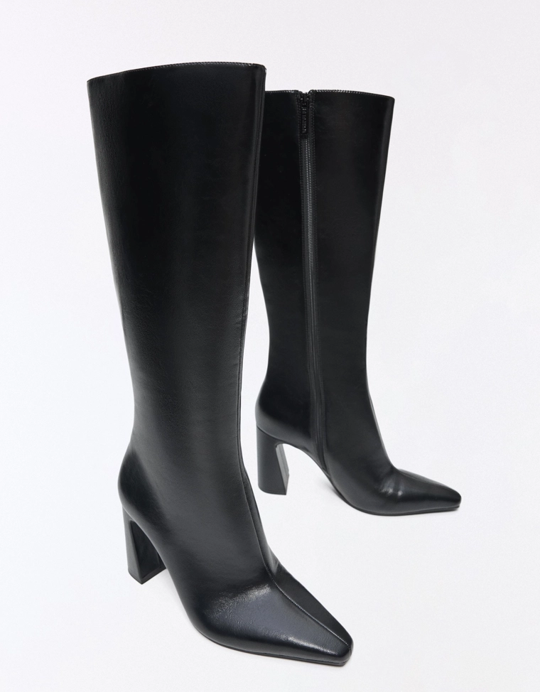 Block heel boots