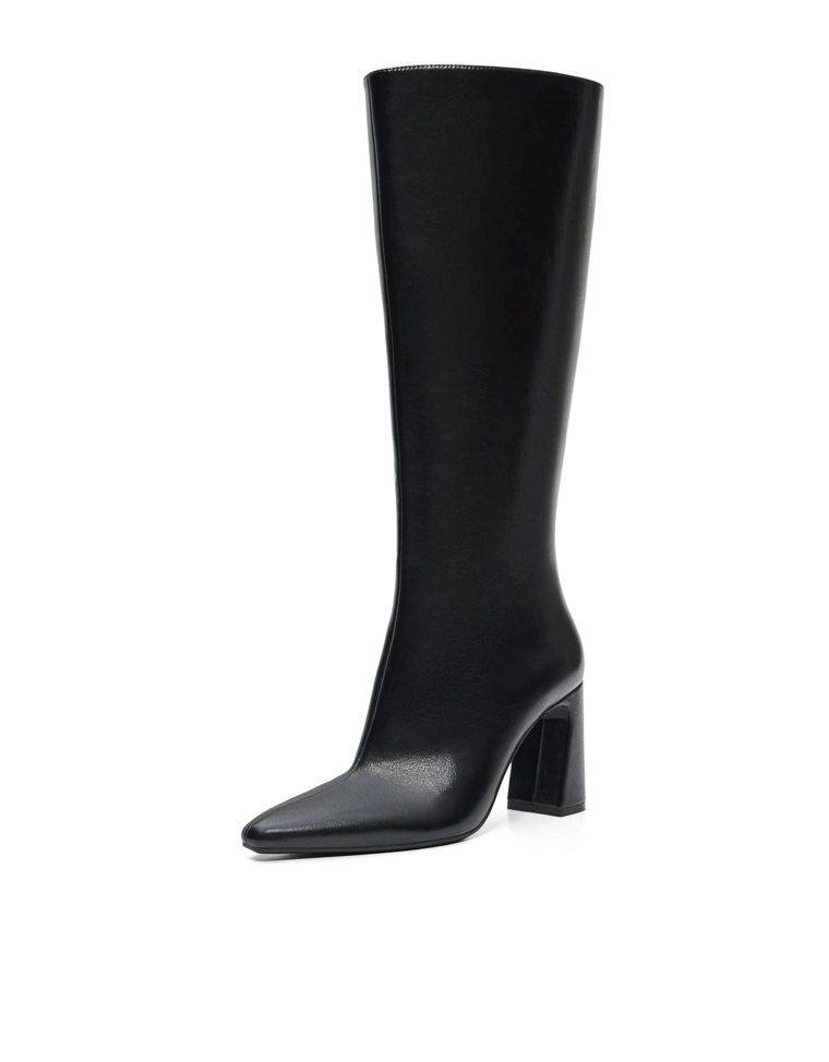 Block heel boots