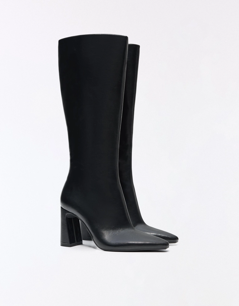Block heel boots