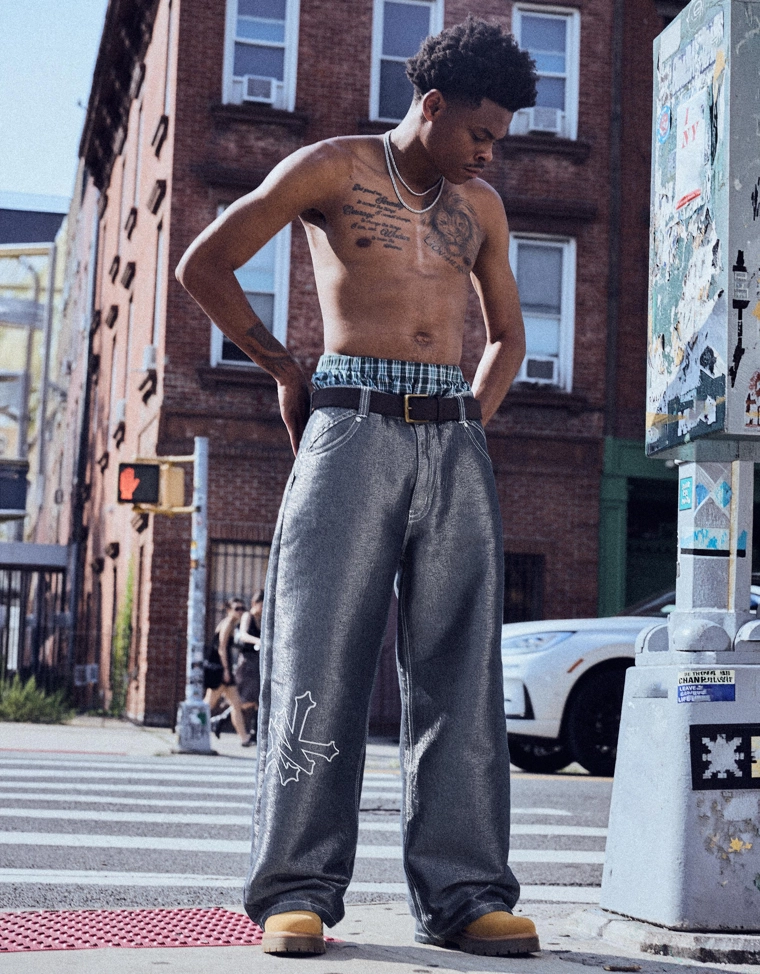 Джинсы с вышивкой ZOO YORK X BERSHKA