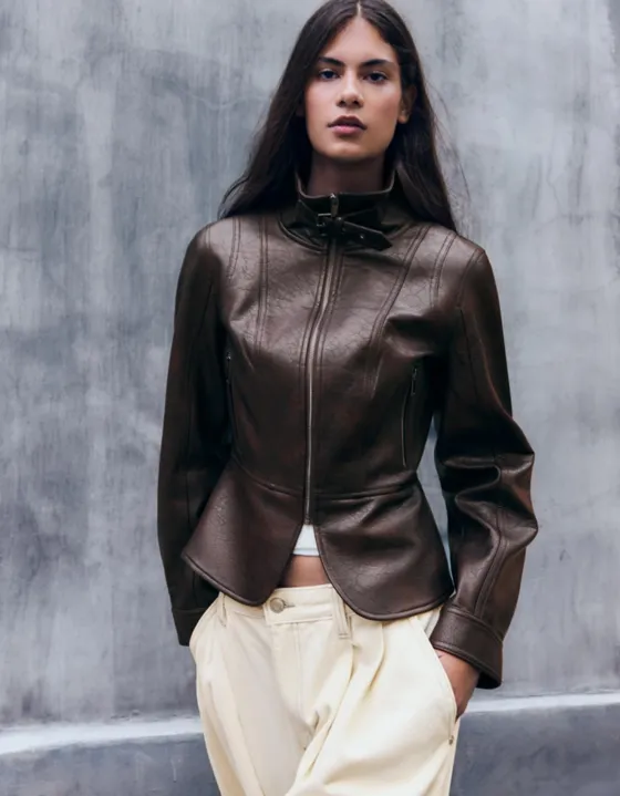 Куртка из искусственной кожи с баской