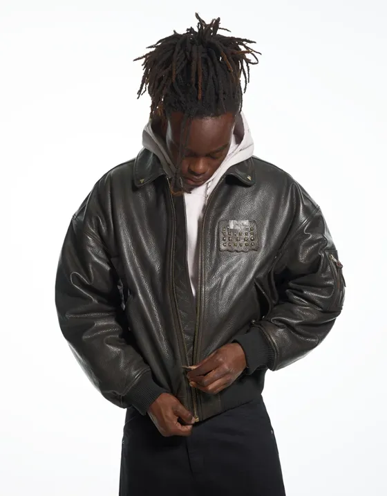 Кожаный бомбер ARIES X BERSHKA