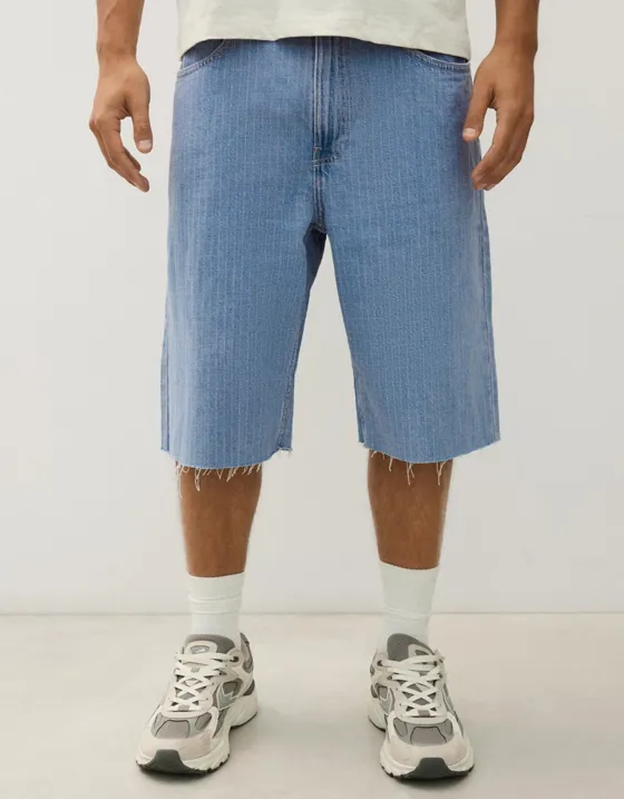 Бермуды в клетку с текстурой