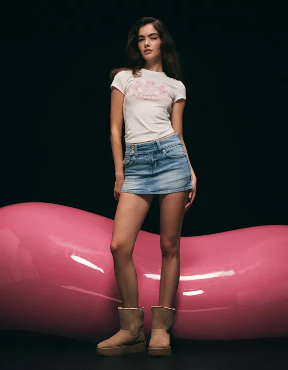 Облегающий топ JUICY COUTURE X Bershka, короткие рукава