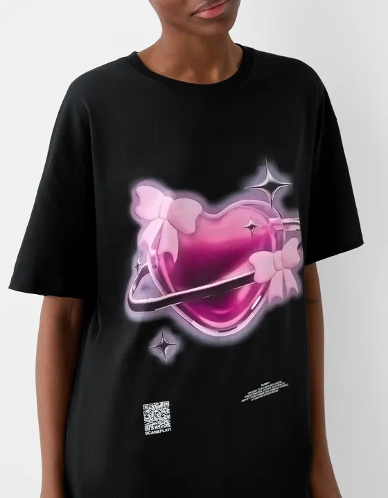 Футболка оверсайз с принтом Bershka Wearable Art