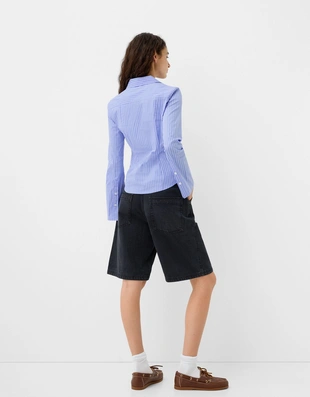 Рубашка облегающего кроя с широкими рукавами- Заказать в России