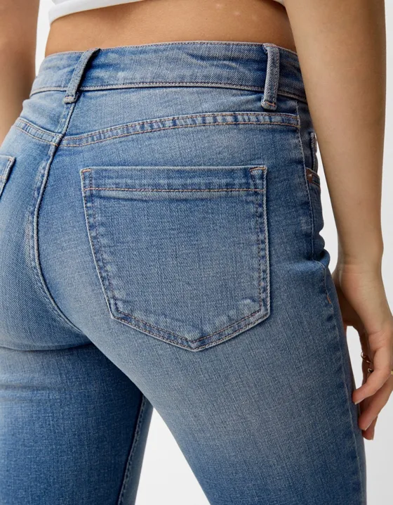Джинсы slim