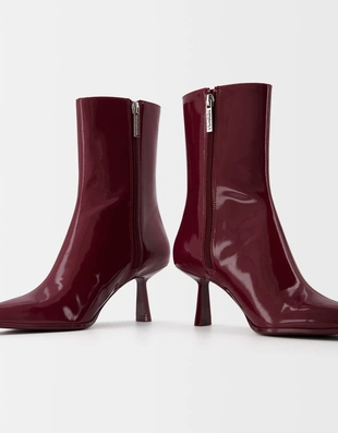 Maroon|1104/560 - Bershka Лакированные ботильоны на среднем тонком каблуке