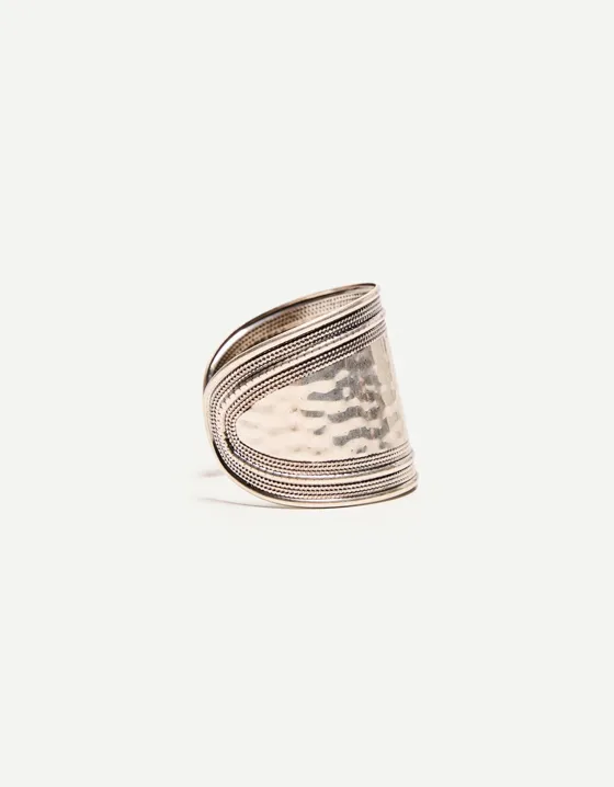 Браслет-манжета в стиле бохо