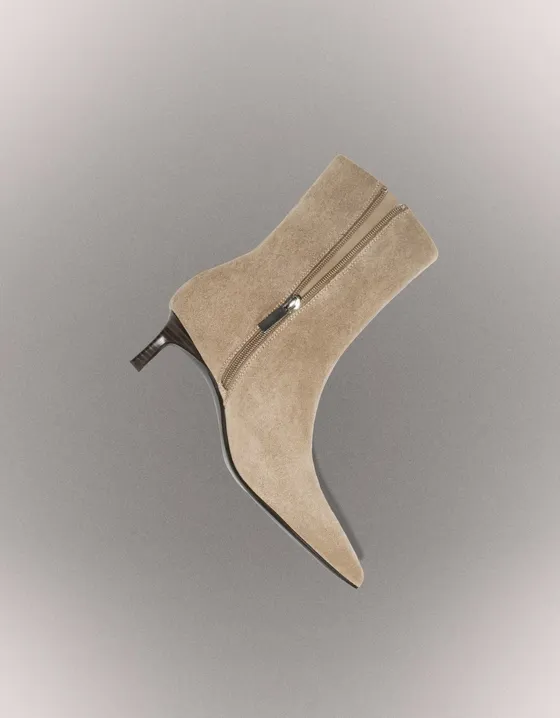 Ботильоны на среднем тонком каблуке