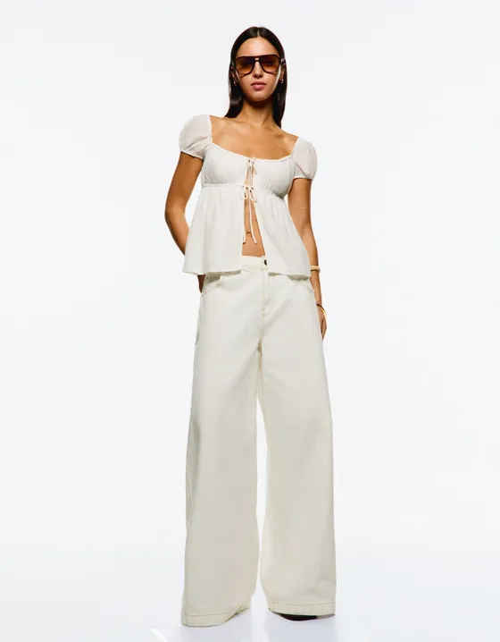 Топ из рельефной ткани с принтом и бантами