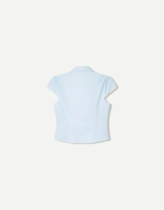 Short sleeve shirt with Peter pan collar