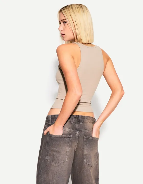 Sleeveless ribbed T-shirt