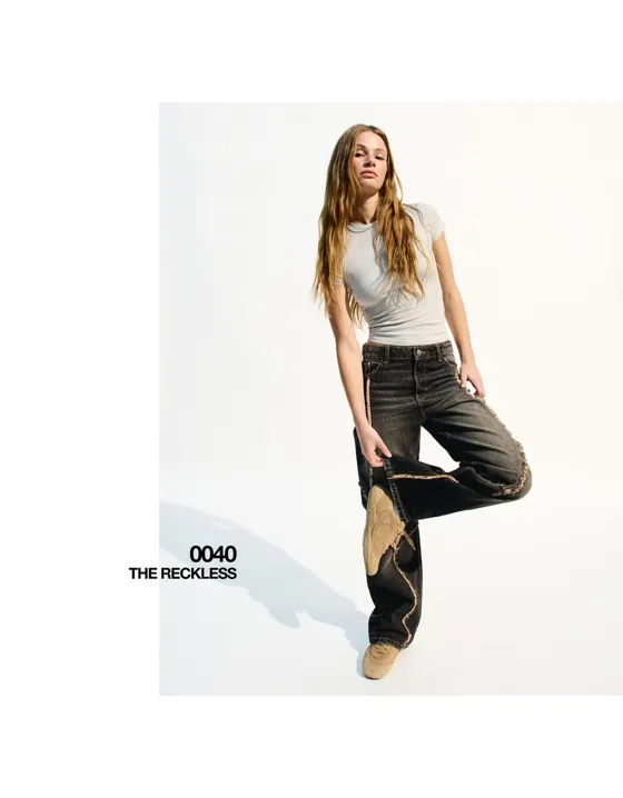 Baggy jeans with fringing