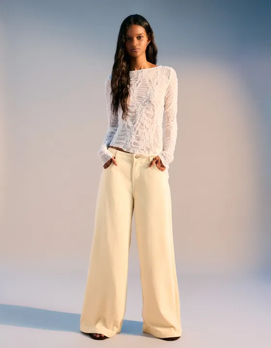 Wide-leg trousers