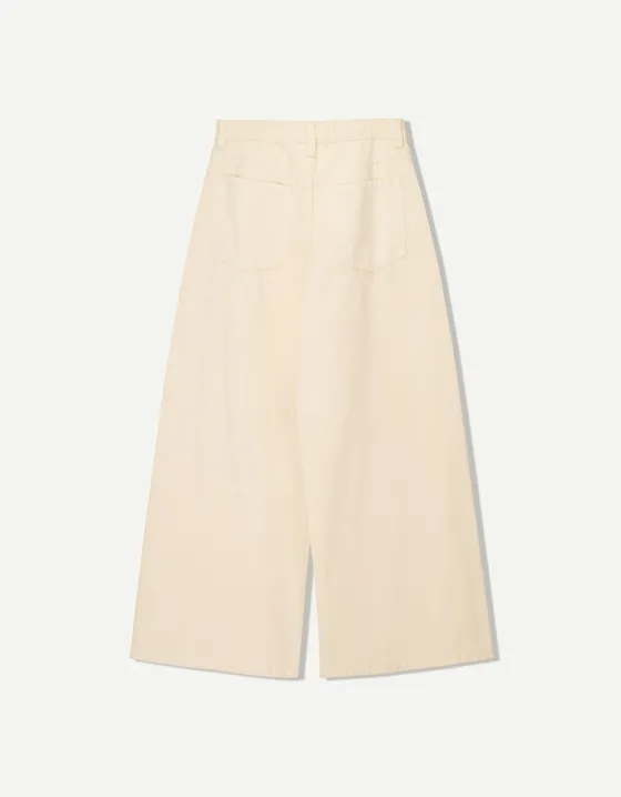 Wide-leg trousers