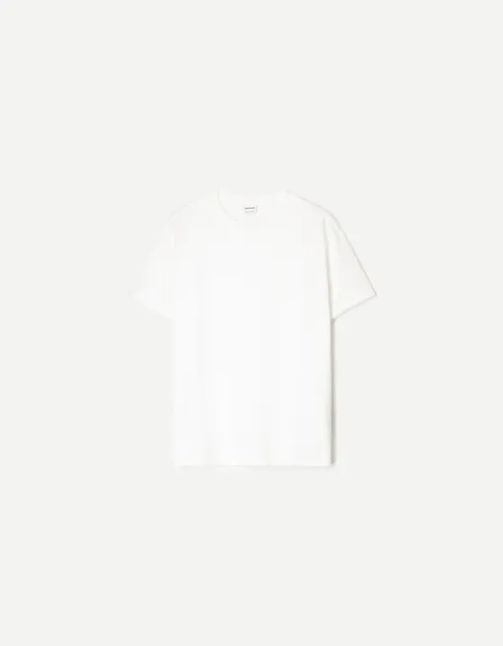 Футболка из рельефной ткани