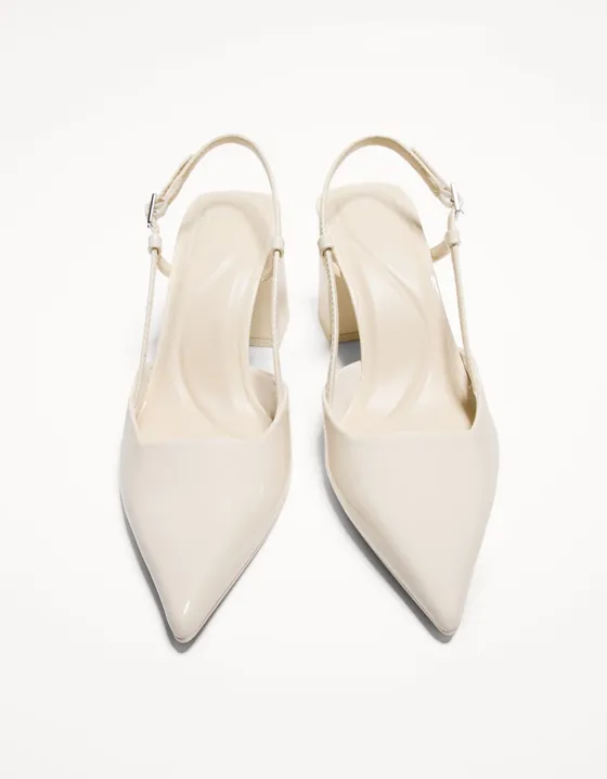 Block heel slingback shoes