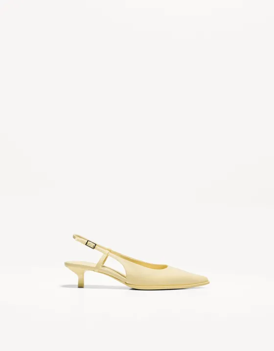 Kitten heel shoes