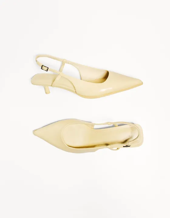 Kitten heel shoes