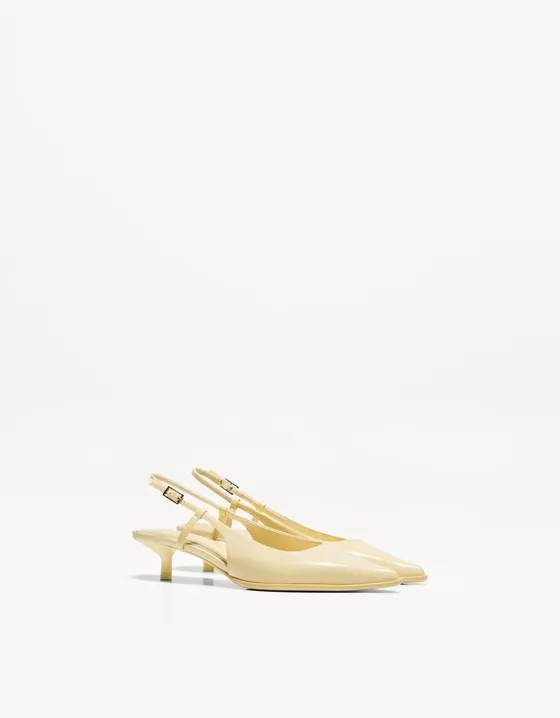Kitten heel shoes