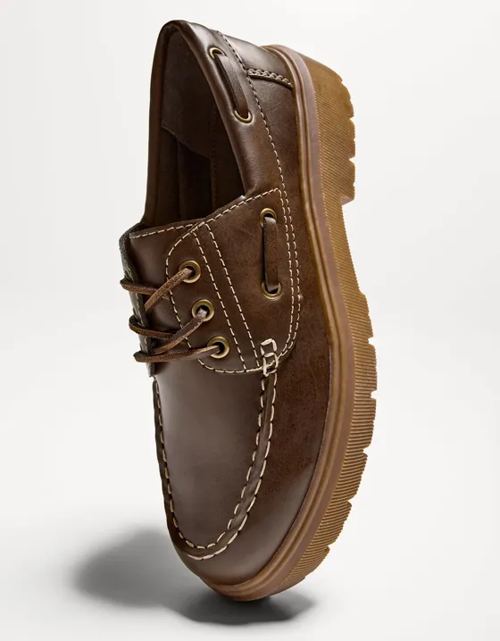 Deck shoes
