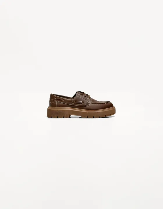 Deck shoes