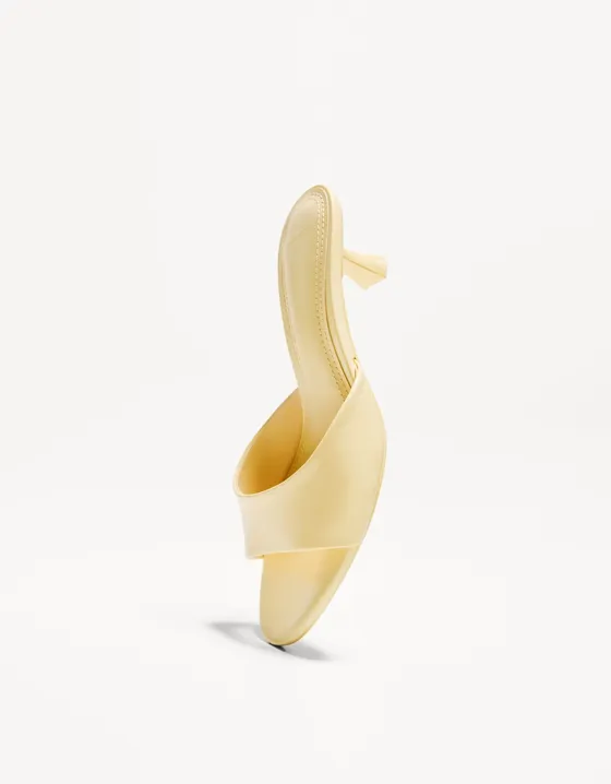 Kitten heel mule sandals