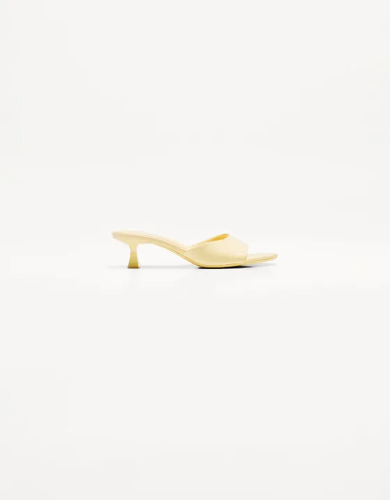 Kitten heel mule sandals