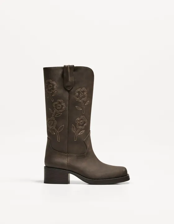 Embroidered flat cowboy boots