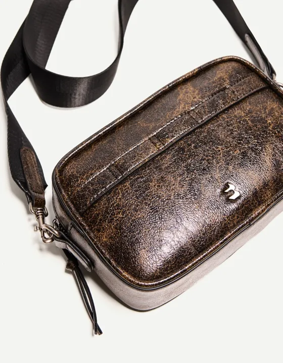 Distressed-effect crossbody bag
