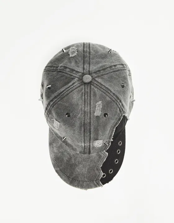 Piercing & eyelets cap