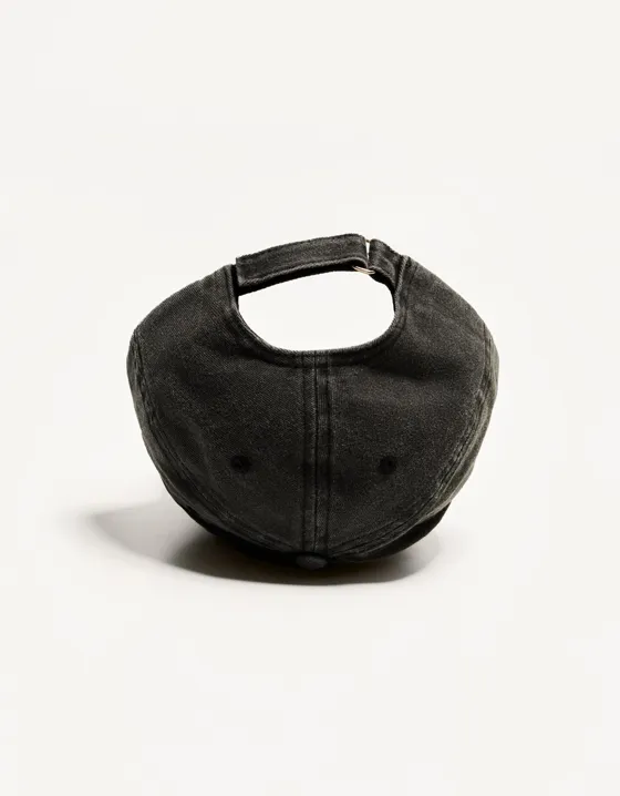 Ripped cap with embroidery