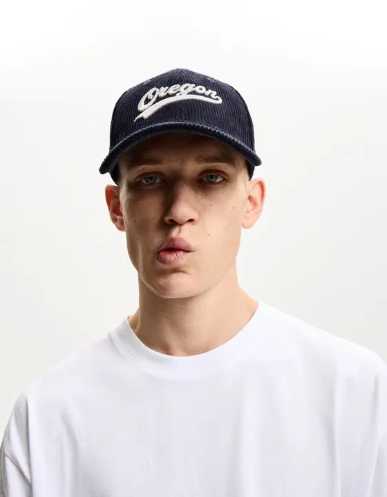 Corduroy sports cap with embroidery