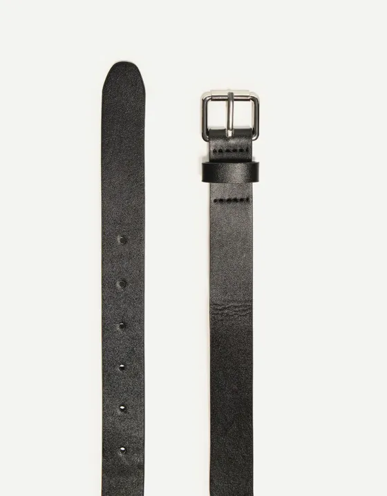 Thin faux leather belt