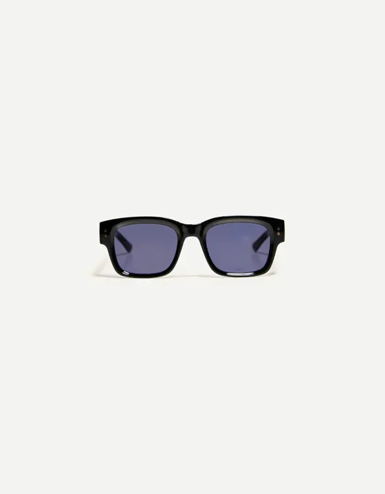 Retro-style sunglasses
