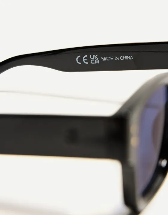 Retro-style sunglasses