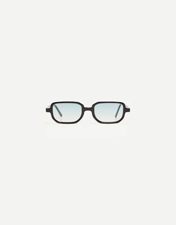 Resin sunglasses