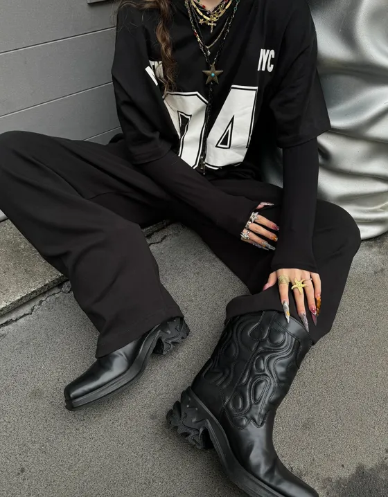 Черные джинсы bershka