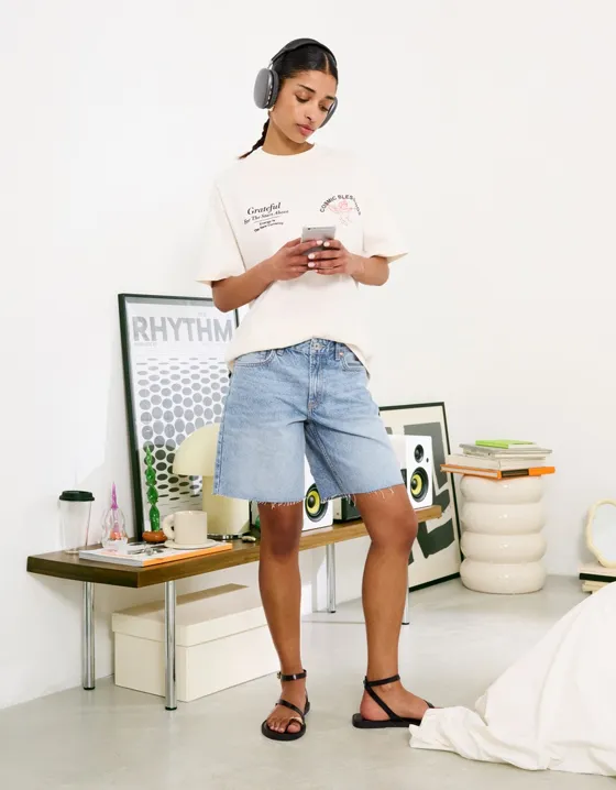 Джинсовые шорты